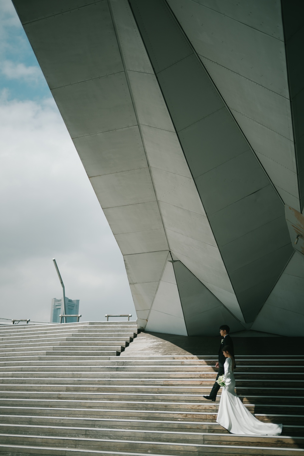 まるで海外のようなロケーションでこだわりのウェディングドレスを纏い特別な一日を過ごした花嫁様のご紹介